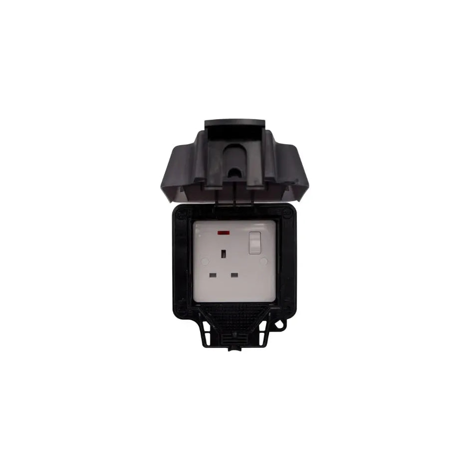 Deta Vimark VWP1207DPN WeatherPro IP66 1 Gang 13A Switched Socket DP with Neon