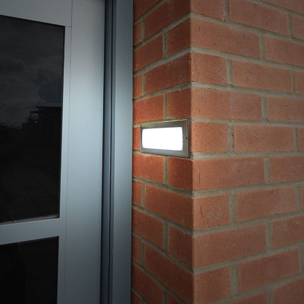 Eterna BRICKLED LED Bricklight c/w Stainless Steel Frame