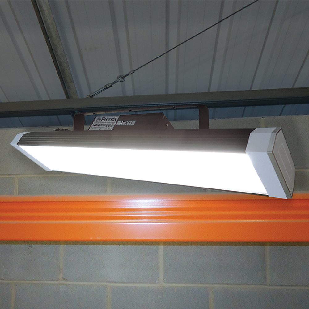 Eterna LEDLBAY50 50W LED Linear Fitting Black