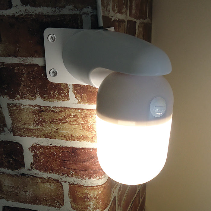 Eterna White Polycarbonate LED Well Glass with PIR White