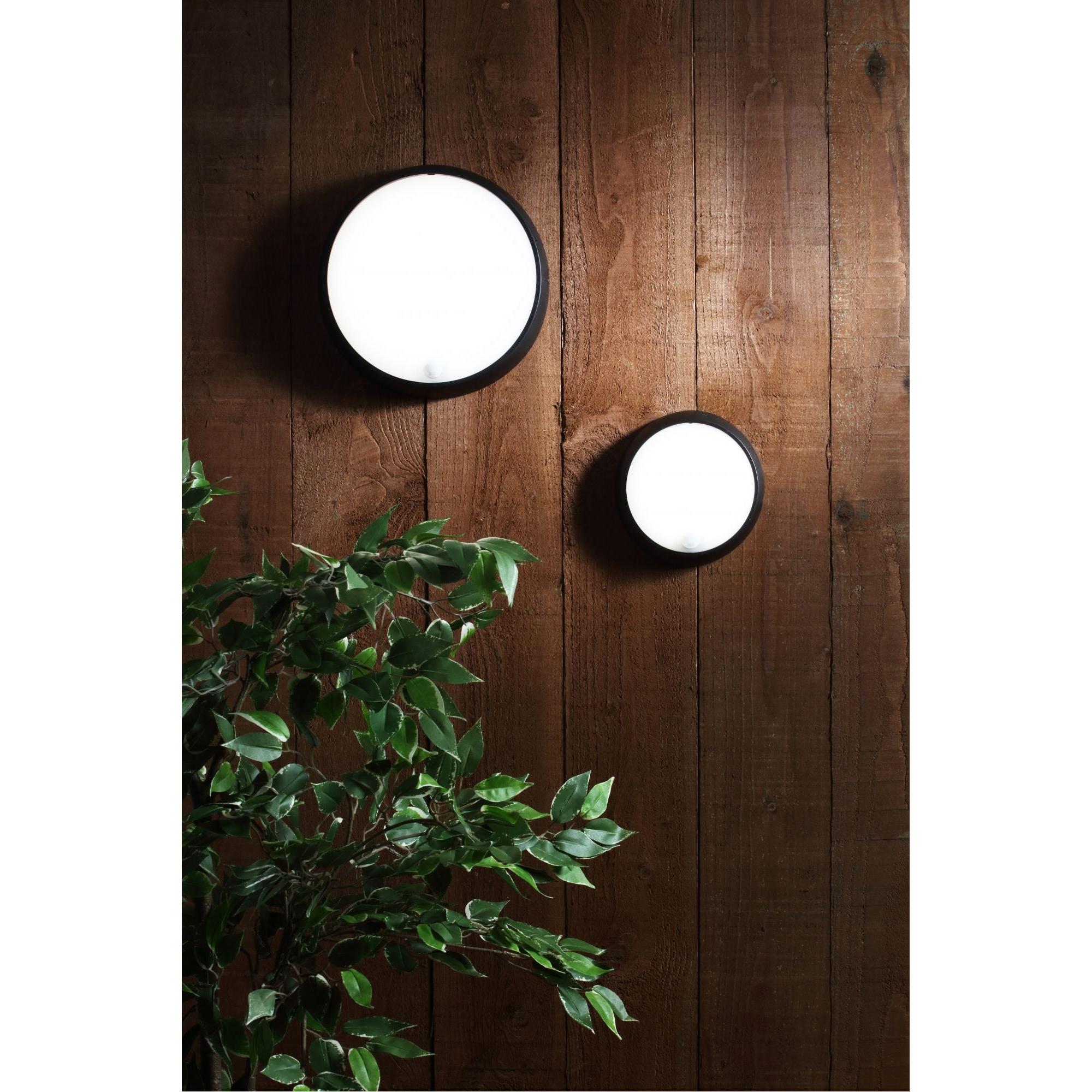 Forum CZ-33397-BLK Cano 8 Watt Outdoor Round Bulkhead with PIR Sensor, Black