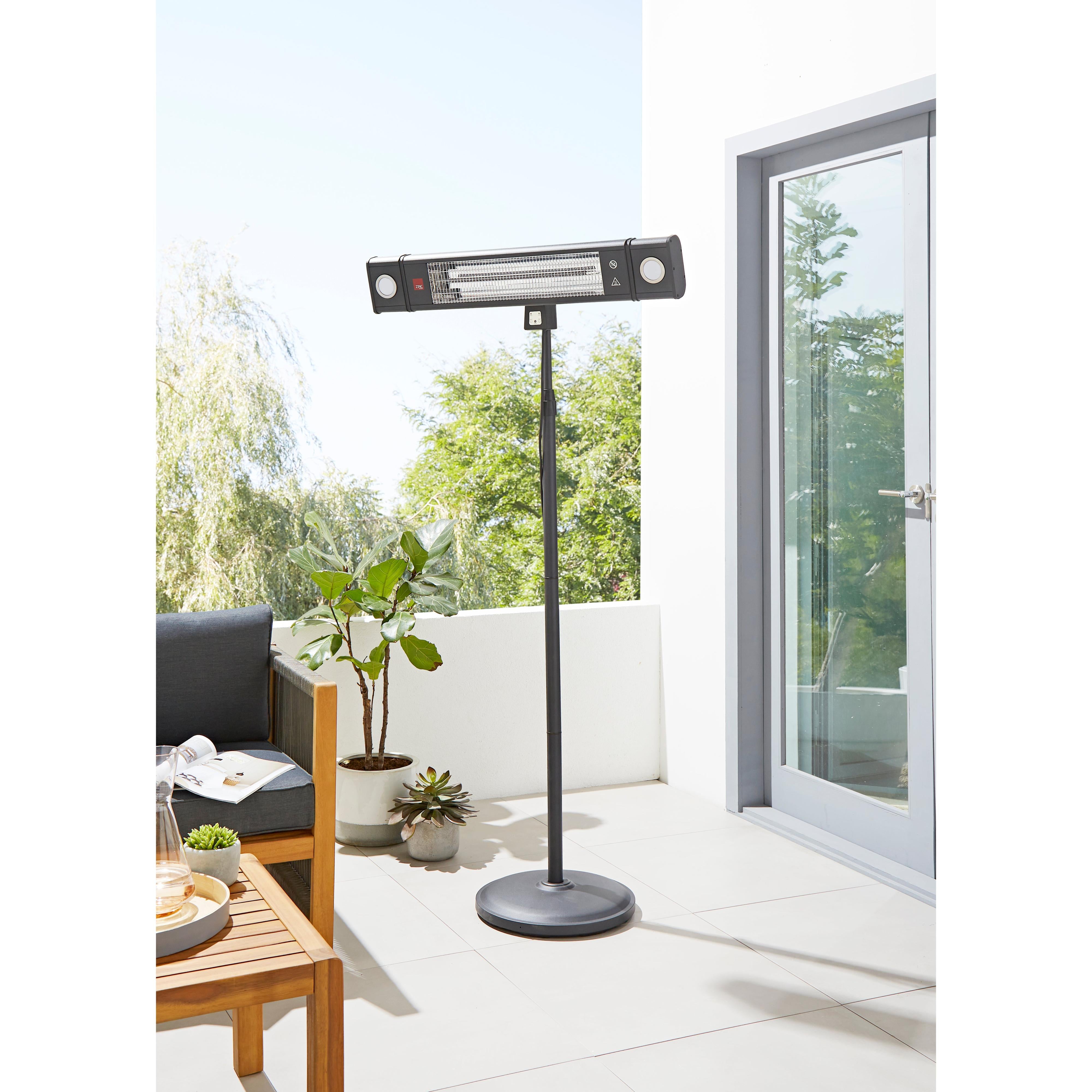 Forum ZR-32299-BLK Wall Mnt Pat Heater cw LED Black