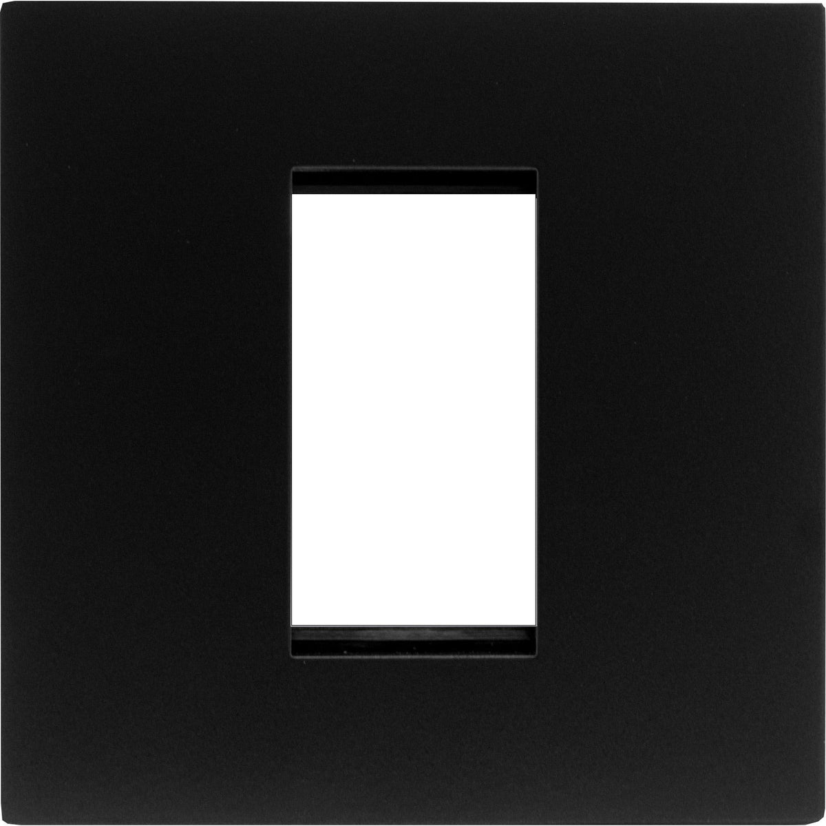 Hamilton 7MBCEURO1 Hartland CFX EuroFix Matt Black Single Plate complete with 1 EuroFix Aperture 25x50mm and Grid