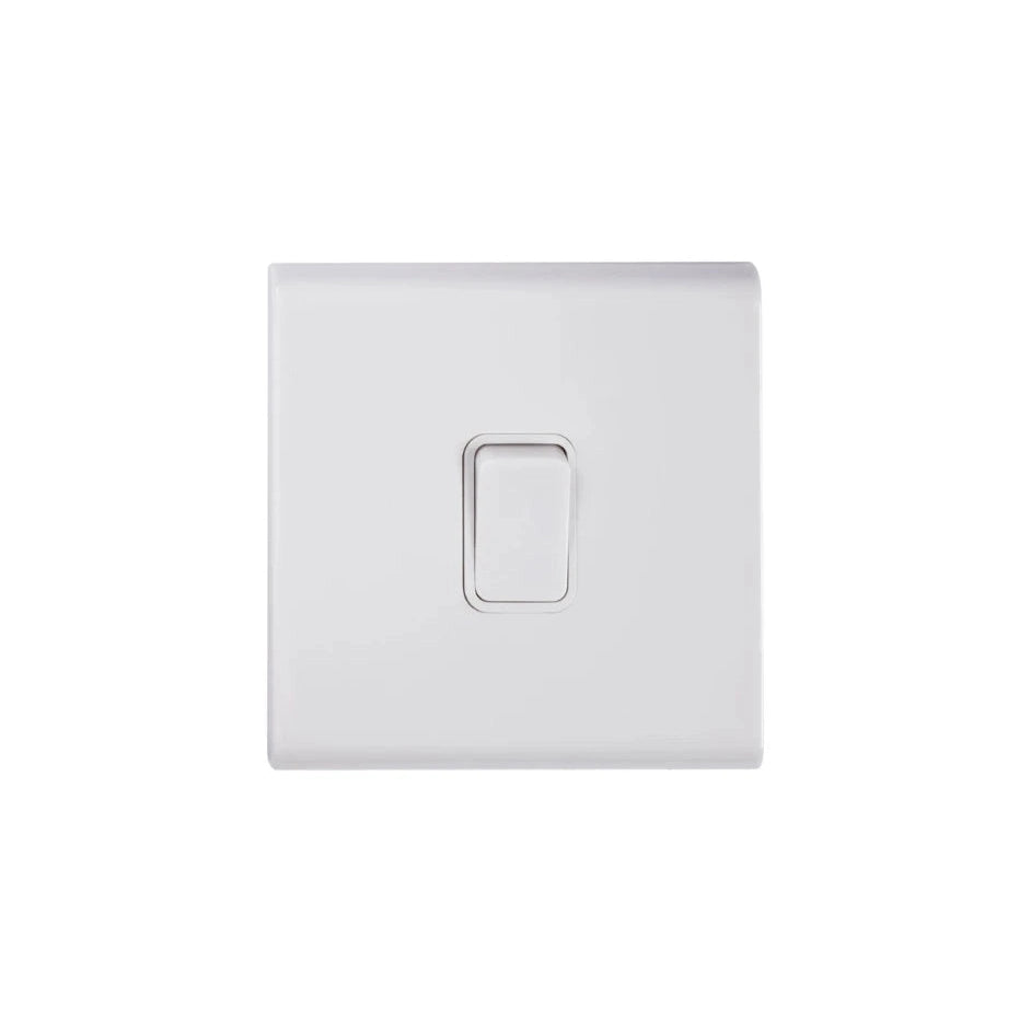 Deta 8606WHW Slimline Screwless 10A 1 Gang Intermediate Light Switch White