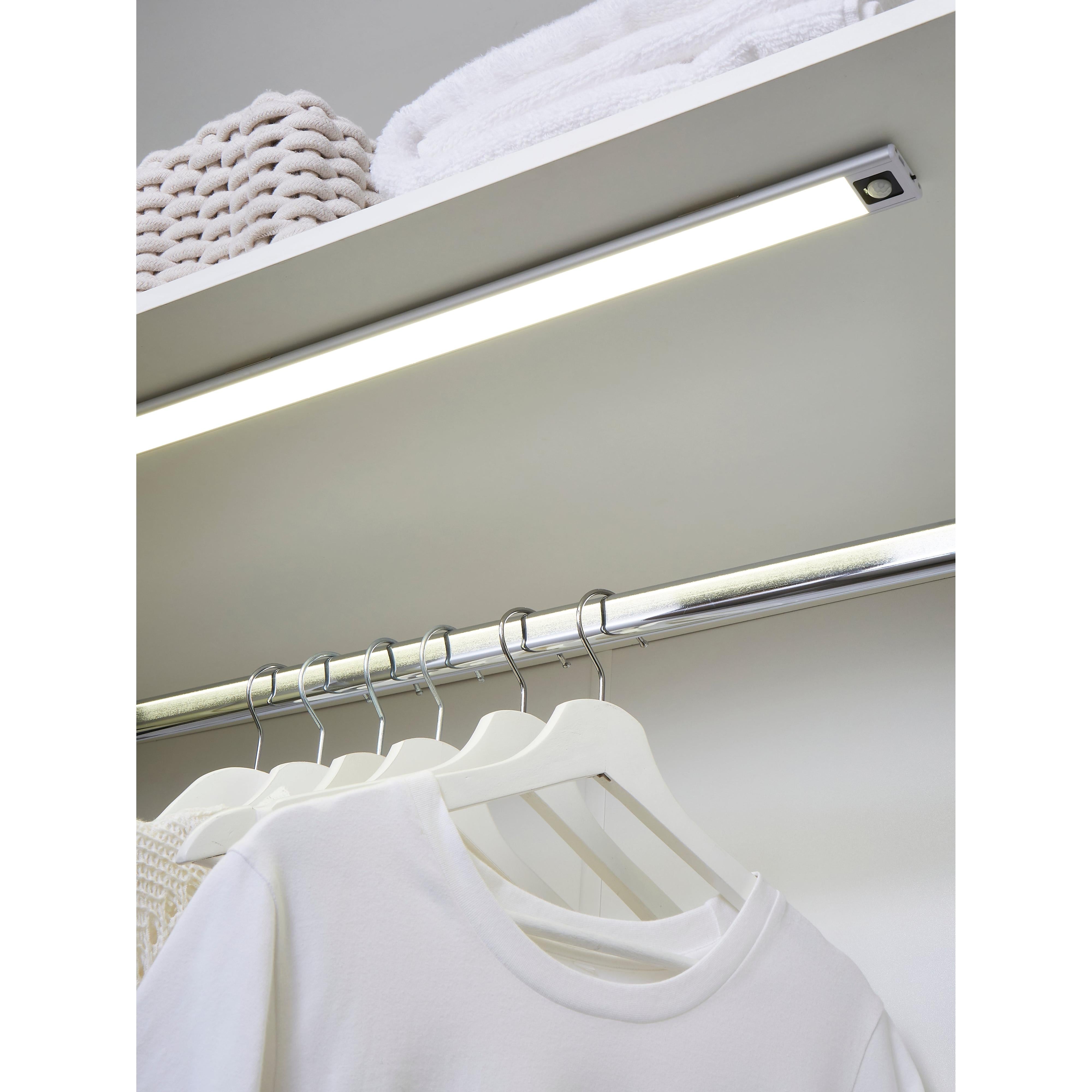 Forum CUL-37387 Ligero 2w Flat Rechargeable Cabinet Light with PIR Sensor