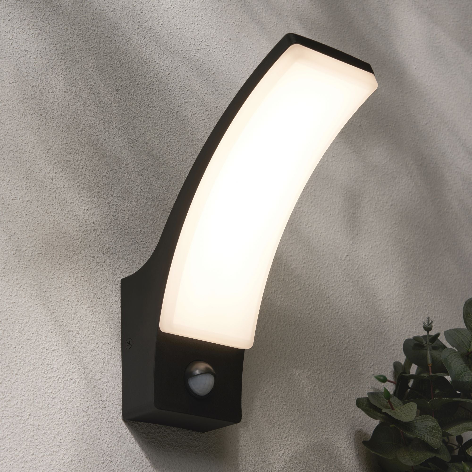 Forum CZ-44226-BLK Batsu 12 Watt Curved Outdoor Wall Light with PIR - Black