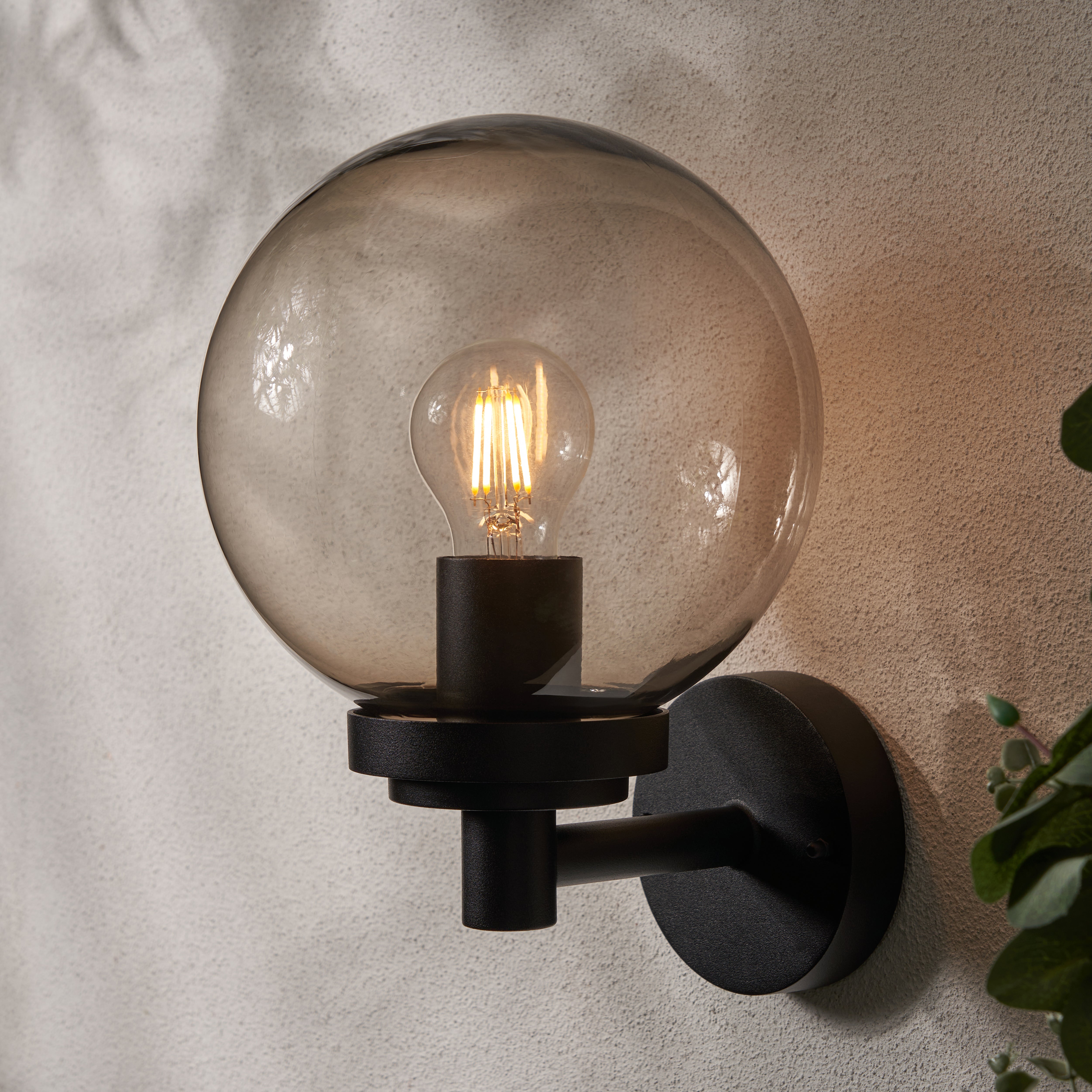 Forum ZN-44227-BLK Gaki Outdoor Globe Wall Light, Black