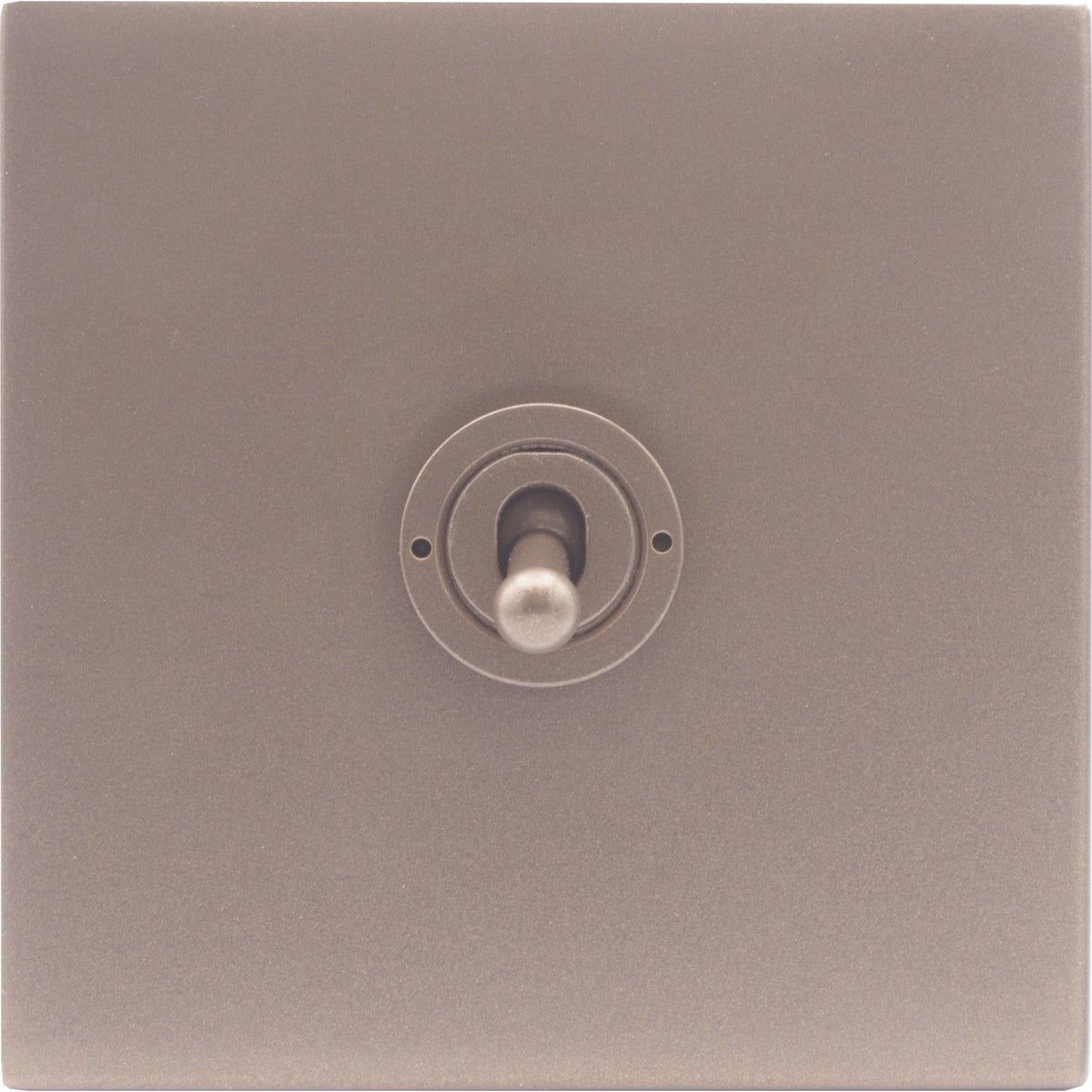 Hamilton 7BGCT31-C Hartland CFX Bassalt Gray 1 gang 20AX Intermediate Toggle Bassalt Gray c/w BG Classic Toggle