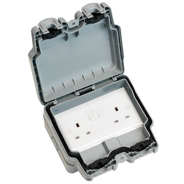 Hamilton ELMSS2 Elemento 2 Gang 13A DP IP66 Switched Socket