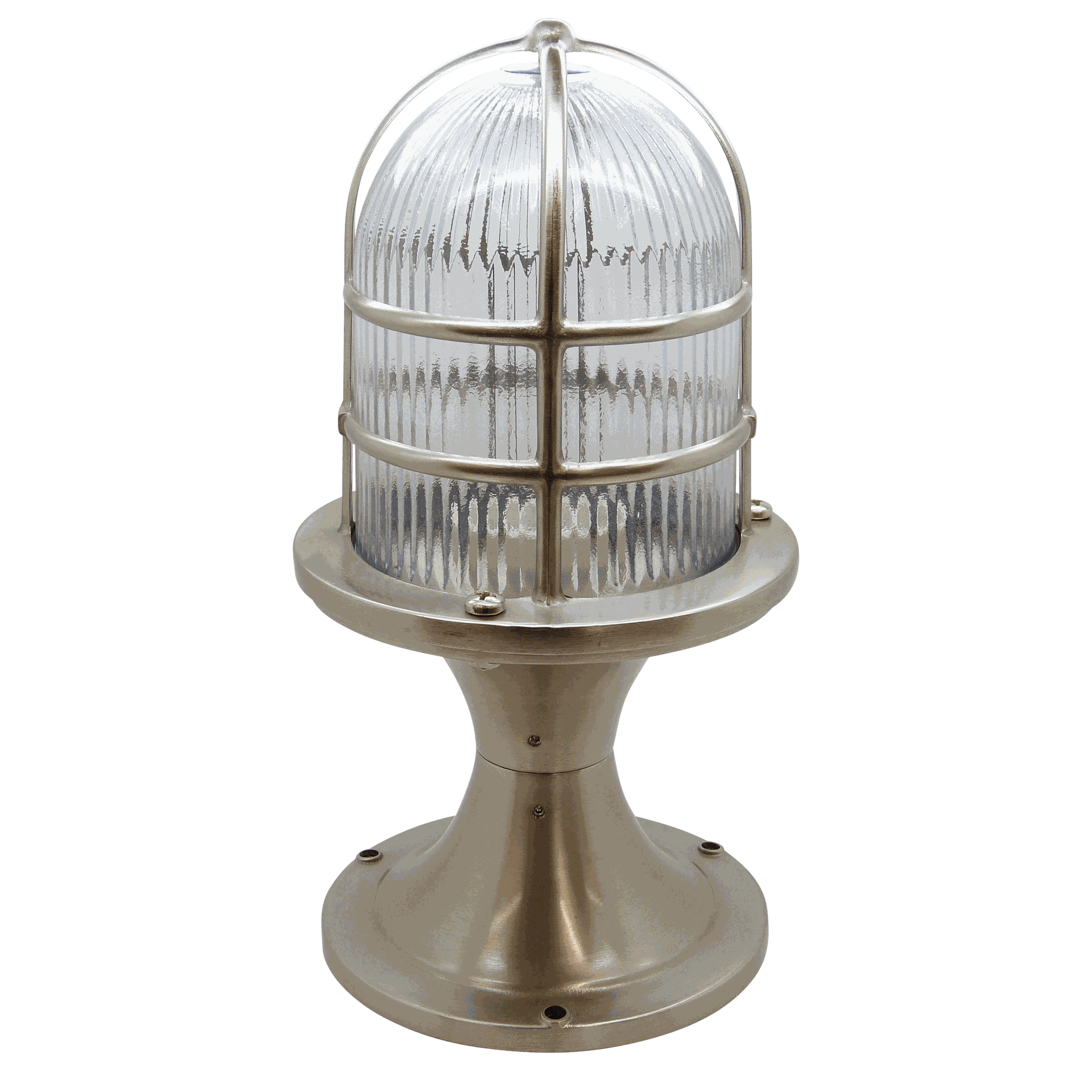 Navigator Wellington Grand Post Lantern